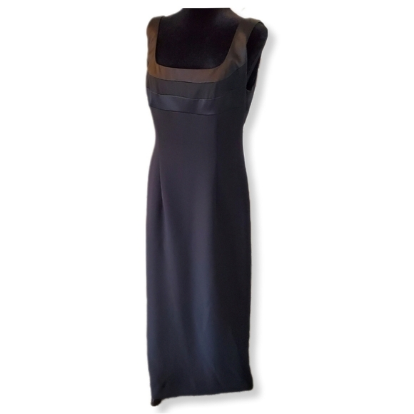 Liz Claiborne Dresses & Skirts - Liz Claiborne Night Formal Black Sleeveless Lined Dress Sz 10